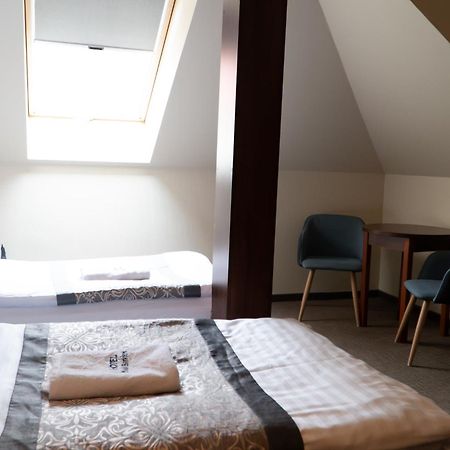 Hotel Nad Borkiem Kosarzyn  Esterno foto