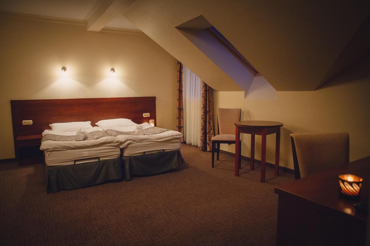 Hotel Nad Borkiem Kosarzyn  Esterno foto