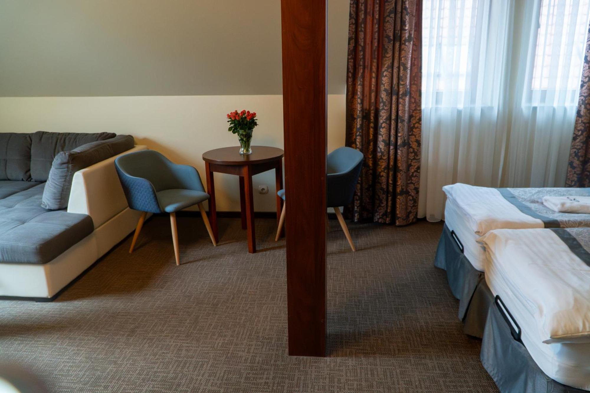 Hotel Nad Borkiem Kosarzyn  Esterno foto