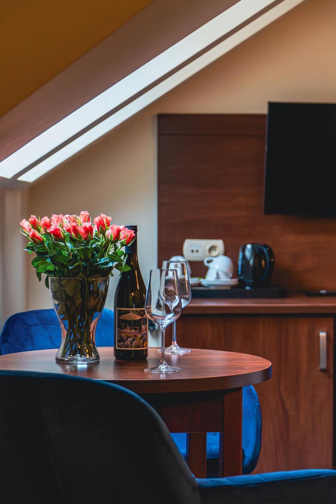 Hotel Nad Borkiem Kosarzyn  Esterno foto