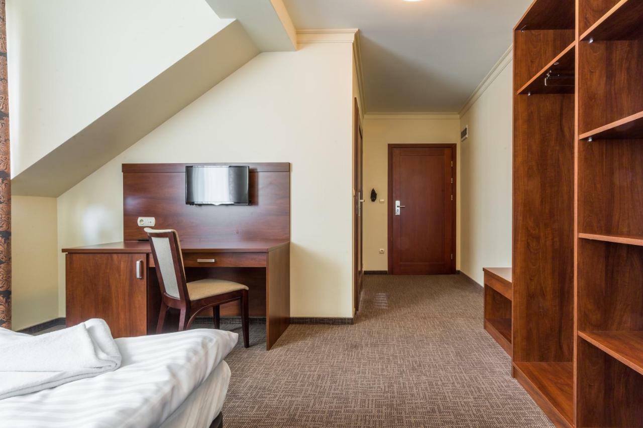 Hotel Nad Borkiem Kosarzyn  Esterno foto