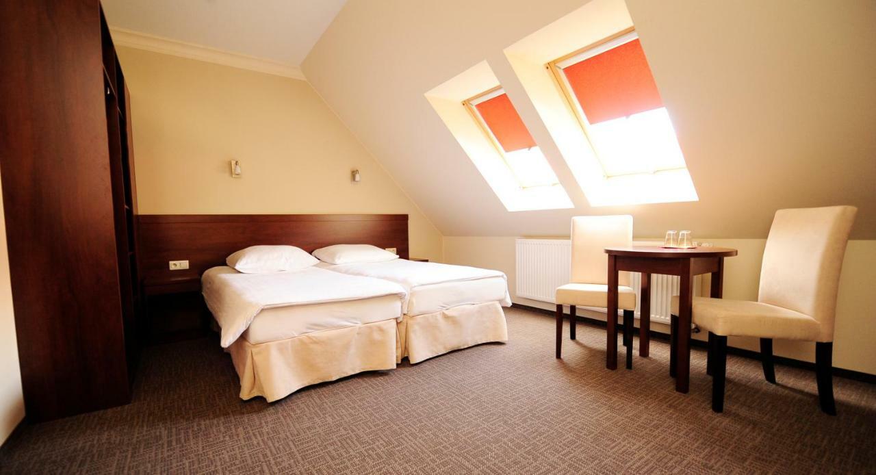Hotel Nad Borkiem Kosarzyn  Esterno foto